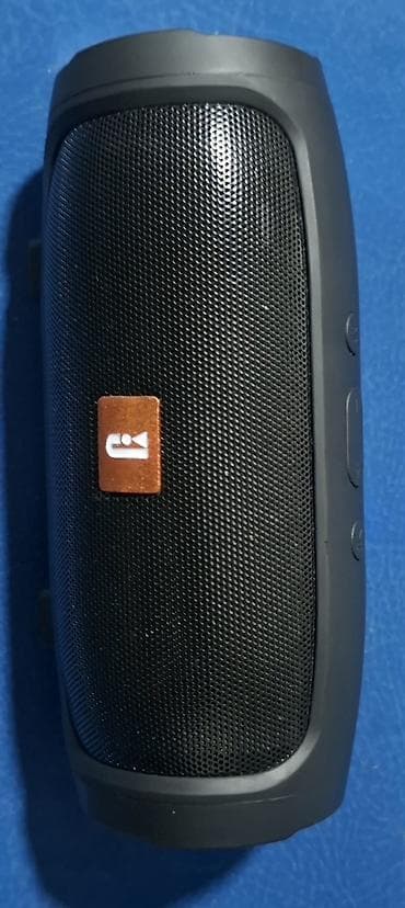 Prenosivi Bluetooth zvučnik - Kompaktan cilindrični dizajn sa na lalafo.rs Prenosivi Bluetooth zvučnik - Kompaktan cilindrični dizajn sa