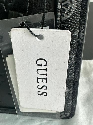 SNIŽENO!! GUESS crossbody torba, model sa reljefnim monogramom 4G na lalafo.rs — 6 SNIŽENO!! GUESS crossbody torba, model sa reljefnim monogramom 4G — 6