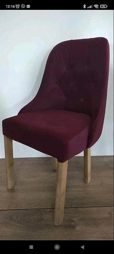 Antique Furniture: Tapacirane stolice sa dugmadima – elegantan model za trpezariju ili at lalafo.rs — 9 Antique Furniture: Tapacirane stolice sa dugmadima – elegantan model za trpezariju ili — 9