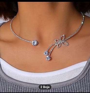 Elegantna otvorena ogrlica sa cirkonima - Dizajn: asimetrična na lalafo.rs Elegantna otvorena ogrlica sa cirkonima - Dizajn: asimetrična