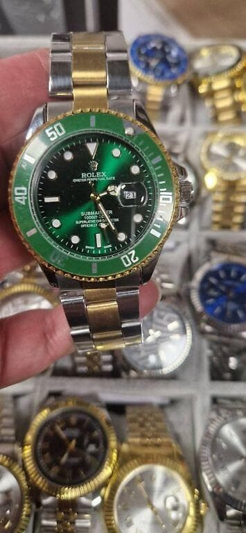 Satovi muški ženski,uniseks Cena:2500din (sa kutijom običnom) na lalafo.rs — 3 Satovi muški ženski,uniseks Cena:2500din (sa kutijom običnom) — 3