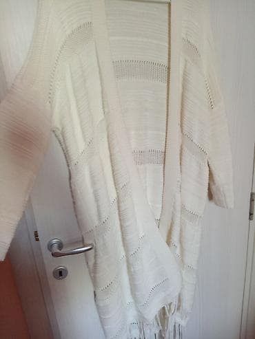 Prelep kardigan, obučen jednom ili dvaput, boja prljavo bela na lalafo.rs — 3 Prelep kardigan, obučen jednom ili dvaput, boja prljavo bela — 3