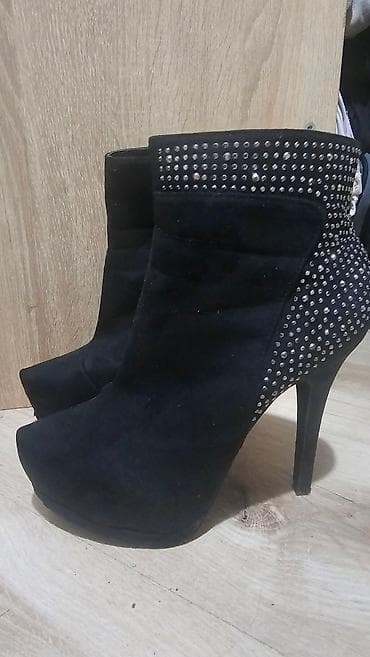 Crne ženske ankle čizme na visoku štiklu sa platformom. Gornjište od na lalafo.rs — 2 Crne ženske ankle čizme na visoku štiklu sa platformom. Gornjište od — 2