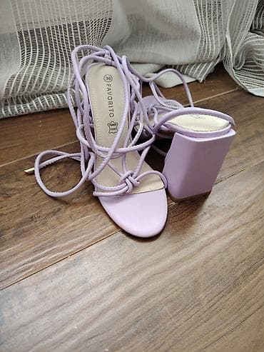 Sandale na vezivanje FAVORITO – veličina 36 - Boja: pastelno na lalafo.rs Sandale na vezivanje FAVORITO – veličina 36 - Boja: pastelno