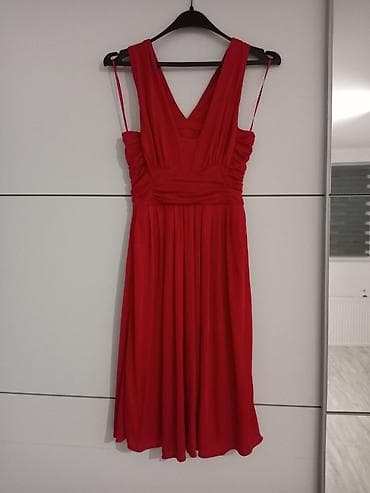 Elegantna crvena haljina bez rukava - Boja: intenzivno crvena - Kroj na lalafo.rs — 3 Elegantna crvena haljina bez rukava - Boja: intenzivno crvena - Kroj — 3