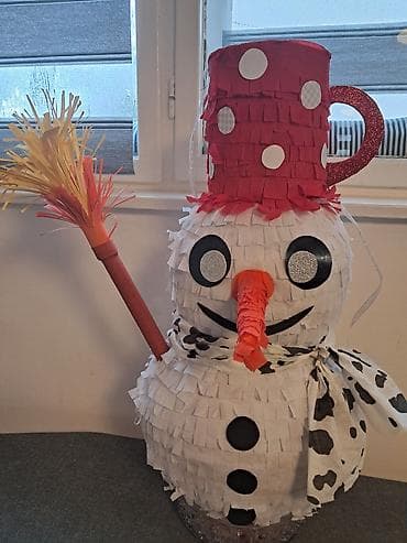 Ručno pravljena pinjata u obliku Sneška Belića – idealna za dečije na lalafo.rs — 5 Ručno pravljena pinjata u obliku Sneška Belića – idealna za dečije — 5