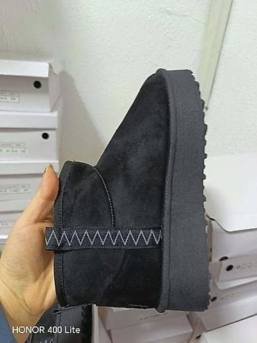 UGG cizme.38,39.Cena 1750 din na lalafo.rs — 1 UGG cizme.38,39.Cena 1750 din — 1