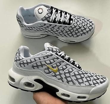 3400 dinara
Nike air max plus
Tn patike
mn na lalafo.rs 3400 dinara
Nike air max plus
Tn patike
mn