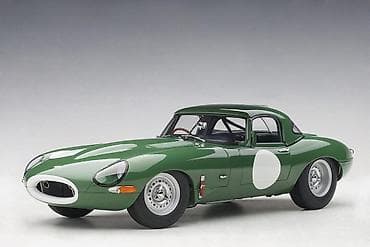 💚 Jaguar Lightweight E-Type – 2015 – Opalescent Dark Green – 1:18 – na lalafo.rs — 1 💚 Jaguar Lightweight E-Type – 2015 – Opalescent Dark Green – 1:18 – — 1