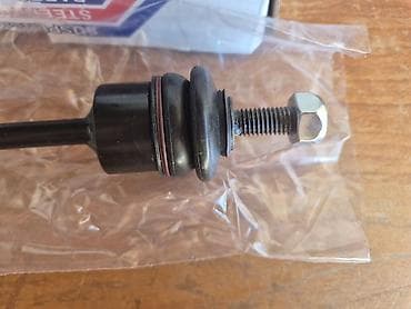 kom sa etiketom: Stabilizator Reno Laguna 1 Reno Espace 3 - Tip: spojnica at lalafo.rs — 4 kom sa etiketom: Stabilizator Reno Laguna 1 Reno Espace 3 - Tip: spojnica — 4