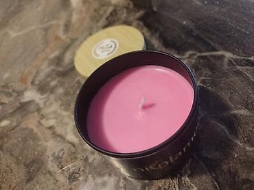 Mirisna sveća Noćni Plamen – Premium Candles Miris:Ruza - Ručno na lalafo.rs Mirisna sveća Noćni Plamen – Premium Candles Miris:Ruza - Ručno