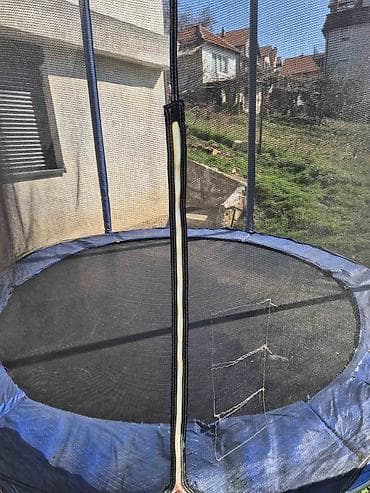 Garden umbrellas, awnings and pavilions: Prodajem trambolinu sa zaštitnom mrežom Visina 240cm, širina 240 cm at lalafo.rs — 2 Garden umbrellas, awnings and pavilions: Prodajem trambolinu sa zaštitnom mrežom Visina 240cm, širina 240 cm — 2