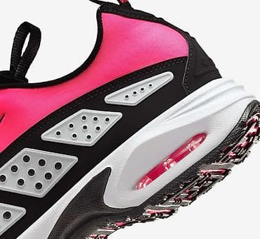 Nike Air Max SNDR "Hyper Pink and
Black" br.40,5 cm 26 NOVO
FZ na lalafo.rs — 4 Nike Air Max SNDR "Hyper Pink and
Black" br.40,5 cm 26 NOVO
FZ — 4