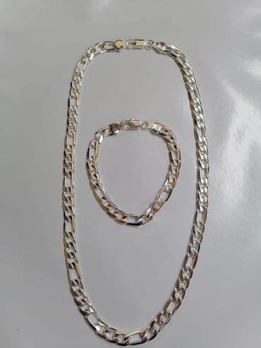 Muški set nakita – lanac i narukvica, klasični Figaro/đerdan stil. - na lalafo.rs Muški set nakita – lanac i narukvica, klasični Figaro/đerdan stil. -