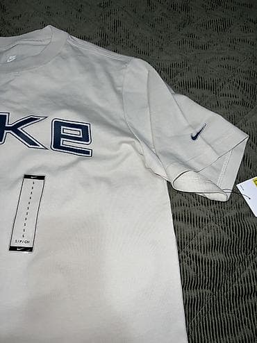 Personal Items: NIKE Sportswear Oversized Shirt Women vel. S, M NOVO
HQ at lalafo.rs — 8 Personal Items: NIKE Sportswear Oversized Shirt Women vel. S, M NOVO
HQ — 8
