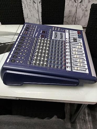 Martin Wisman PMF-800 MK2 profesionalni aktivni mikser - 8 mono na lalafo.rs — 3 Martin Wisman PMF-800 MK2 profesionalni aktivni mikser - 8 mono — 3