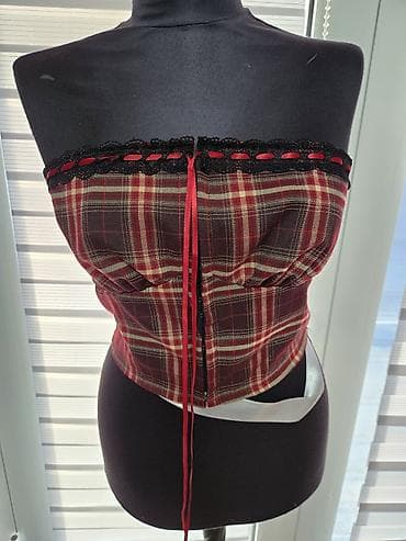 Korset top bez bretela u kariranom dezenu (bordo, crvena, bež). - na lalafo.rs Korset top bez bretela u kariranom dezenu (bordo, crvena, bež). -