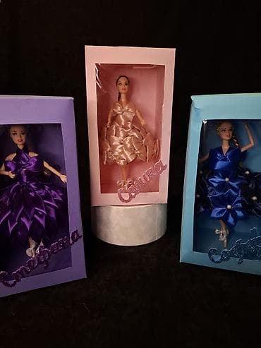 Figurines & Models: Ručno ukrašene lutke u poklon kutiji - Elegantne lutke u raskošnim at lalafo.rs — 1 Figurines & Models: Ručno ukrašene lutke u poklon kutiji - Elegantne lutke u raskošnim — 1