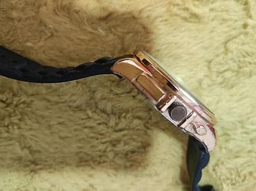 Sat ručni kao nov . mercedes. Mirjevo na lalafo.rs — 4 Sat ručni kao nov . mercedes. Mirjevo — 4