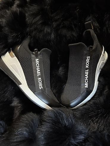 Michael Kors ženske patike/sneakers - Model: slip-on patike sa at lalafo.rs — 1 Michael Kors ženske patike/sneakers - Model: slip-on patike sa — 1