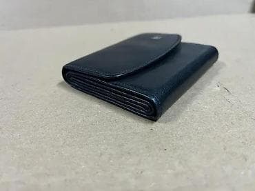 cista koza broj: Kožni novčanik – crni, kompaktan dizajn - Materijal: prava koža at lalafo.rs — 3 cista koza broj: Kožni novčanik – crni, kompaktan dizajn - Materijal: prava koža — 3