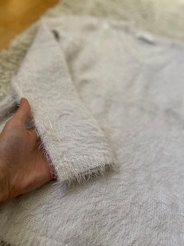 Plišani ženski džemper sa V-izrezom, odgovara M/L veličinama - Boja na lalafo.rs — 2 Plišani ženski džemper sa V-izrezom, odgovara M/L veličinama - Boja — 2