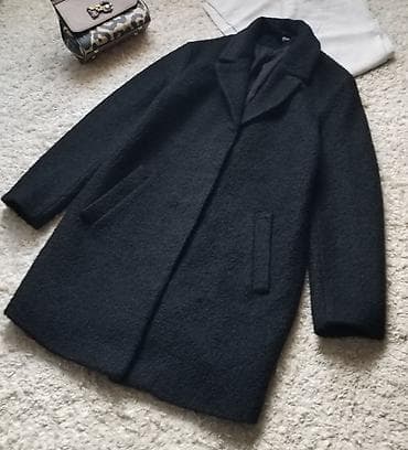 zenske original guess: H&M kaput u velicini S oversized, crne boje, sadrži vunu. Model na lalafo.rs — 1 zenske original guess: H&M kaput u velicini S oversized, crne boje, sadrži vunu. Model — 1