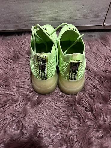 Patike Stiv Maden u jarkoj fluorescentno žutoj boji, izrađene od na lalafo.rs — 2 Patike Stiv Maden u jarkoj fluorescentno žutoj boji, izrađene od — 2