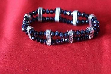 ŽENSKA NARUKVICA | Ženska narukvica. Predmete šaljem post expresom na lalafo.rs ŽENSKA NARUKVICA | Ženska narukvica. Predmete šaljem post expresom