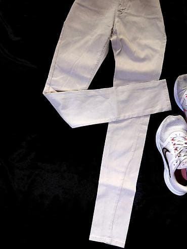 kom sa etiketom: Ženske pantalone – Esprit - Model: uske (skinny), visok struk - Boja at lalafo.rs — 3 kom sa etiketom: Ženske pantalone – Esprit - Model: uske (skinny), visok struk - Boja — 3