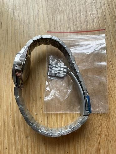 Muški i zenski ručni sat od nerdjajućeg čelika. - Kućište od na lalafo.rs — 3 Muški i zenski ručni sat od nerdjajućeg čelika. - Kućište od — 3