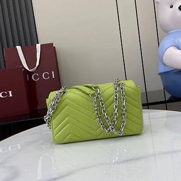 Torba preko ramena u živopisnoj limeta zelenoj boji, sa na lalafo.rs — 8 Torba preko ramena u živopisnoj limeta zelenoj boji, sa — 8