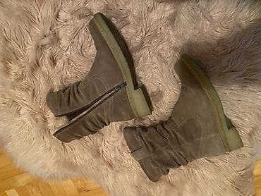 Kozne cizme original 3500 din na lalafo.rs — 1 Kozne cizme original 3500 din — 1