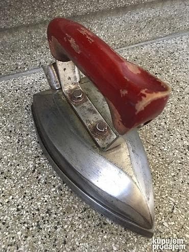 Irons: Starinska pegla, prva pegla na struju, potpuno ispravna, sa kablom i at lalafo.rs — 8 Irons: Starinska pegla, prva pegla na struju, potpuno ispravna, sa kablom i — 8