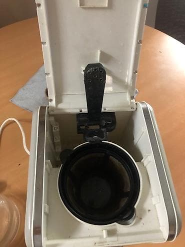 Aparat za kafu marke Ariete, retro dizajna. Krem boje sa hromiranim na lalafo.rs — 6 Aparat za kafu marke Ariete, retro dizajna. Krem boje sa hromiranim — 6