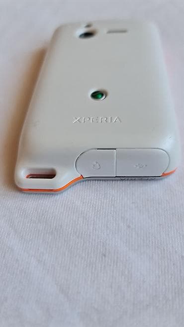 Sony Ericsson Xperia – original zadnji poklopac/kućište - Originalni na lalafo.rs — 2 Sony Ericsson Xperia – original zadnji poklopac/kućište - Originalni — 2