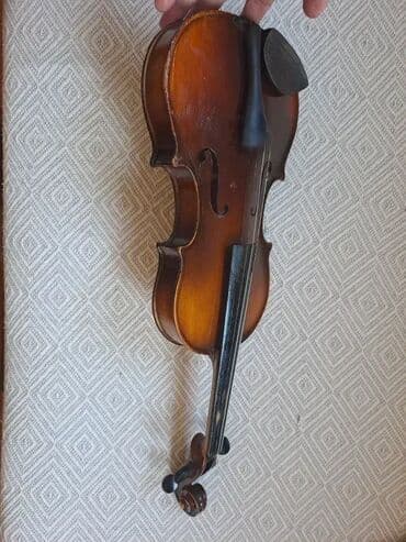 Guitars: Violina sa gudalo u dobrom stanju sa manjim tragovima koriscenja, sve at lalafo.rs — 12 Guitars: Violina sa gudalo u dobrom stanju sa manjim tragovima koriscenja, sve — 12