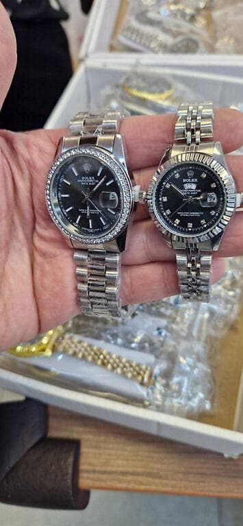 Satovi muški ženski,uniseks Cena:2500din (sa kutijom običnom) na lalafo.rs — 7 Satovi muški ženski,uniseks Cena:2500din (sa kutijom običnom) — 7