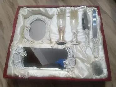 Set sadrzi: 1. Muska casa za sampanjac 2. Zenska casa za sampanjac 3 na lalafo.rs — 1 Set sadrzi: 1. Muska casa za sampanjac 2. Zenska casa za sampanjac 3 — 1