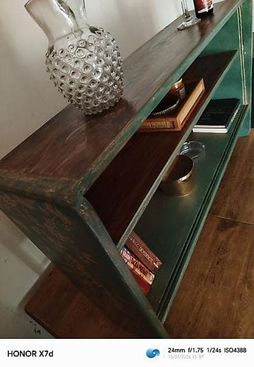 Restaurirana zidna polica od punog drveta – ručno rađena na lalafo.rs — 4 Restaurirana zidna polica od punog drveta – ručno rađena — 4