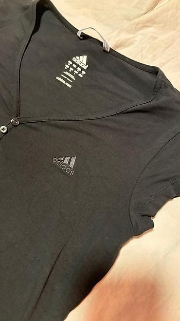 Crno-siva Adidas majica, pamuk, vel M na lalafo.rs — 2 Crno-siva Adidas majica, pamuk, vel M — 2