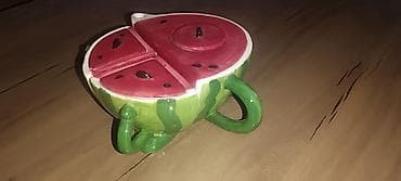 dve suknje po: Keramički set za čaj dizajna lubenice. Set uključuje bokal sa na lalafo.rs — 1 dve suknje po: Keramički set za čaj dizajna lubenice. Set uključuje bokal sa — 1