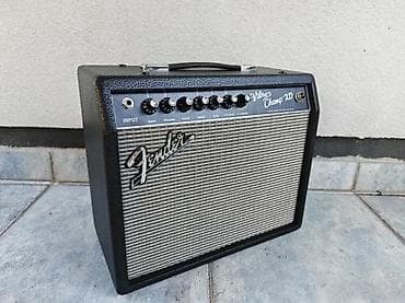 FENDER VIBRO-CHAMP XD BLACK | Slanje po dogovoru ili lično na lalafo.rs FENDER VIBRO-CHAMP XD BLACK | Slanje po dogovoru ili lično