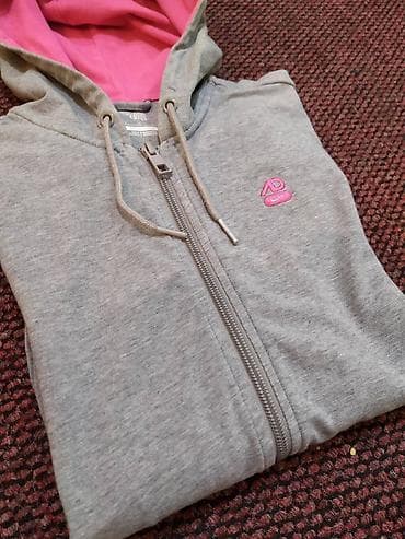 Nike ženski duks sa kapuljačom vel. S Presladak funkcionalan na lalafo.rs — 3 Nike ženski duks sa kapuljačom vel. S Presladak funkcionalan — 3