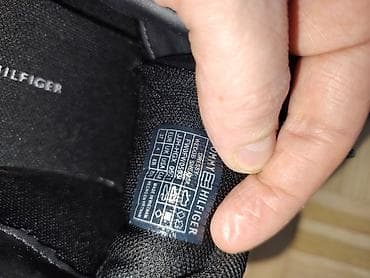 Tommy Hilfiger ženske patike – crne UG 24cm JEDNOM NOŠENE - Model na lalafo.rs — 6 Tommy Hilfiger ženske patike – crne UG 24cm JEDNOM NOŠENE - Model — 6