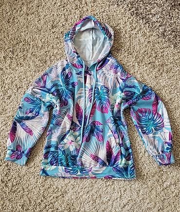 Paket ocuvanih stvari vel M.Cena 2000 din,stvari mogu i posbno na lalafo.rs Paket ocuvanih stvari vel M.Cena 2000 din,stvari mogu i posbno