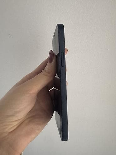 Mobile Phones & Accessories: IPhone 12 128GB – odlično stanje
Na prodaju iPhone 12, 128GB, polovan at lalafo.rs — 4 Mobile Phones & Accessories: IPhone 12 128GB – odlično stanje
Na prodaju iPhone 12, 128GB, polovan — 4