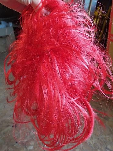 Prodajem potpuno novu jarko crvenu periku,prelepo stoji,pogledajte at lalafo.rs — 4 Prodajem potpuno novu jarko crvenu periku,prelepo stoji,pogledajte — 4