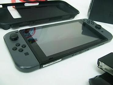 U ponudi Nintendo Switch konzola, lepo očuvana sa manjim znakovima na lalafo.rs — 3 U ponudi Nintendo Switch konzola, lepo očuvana sa manjim znakovima — 3