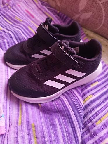 Adidas patike broj 30 ug 18cmocuvane obuvene par puta za fizicko na lalafo.rs — 1 Adidas patike broj 30 ug 18cmocuvane obuvene par puta za fizicko — 1